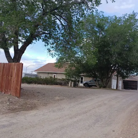 The Shopkeeper's Inn. Unique property with history, In the heart of Ely, Nv. Отели в г. Эли