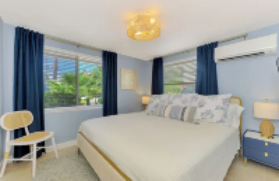 Renovated duplex  2bed / 2bath North End Of Anna Maria, 2min walk to the beach