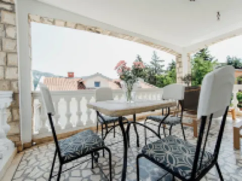Apartments Captain's Villa Hotels in Budva