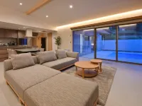 Sakura Villa with Hot Spring Pool