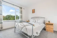 Beautiful 5 Bedroom Home in Coventry 14min to NEC