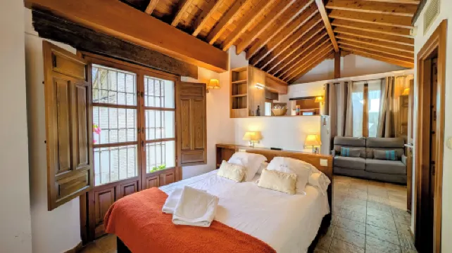 Apartamentos Alhambra