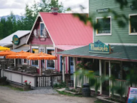McCarthy Lodge Resort Hotels in McCarthy