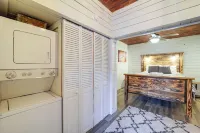 Rural Outdoor Oasis! Edgemont Cabin w/ Fire Pit - 3-Star