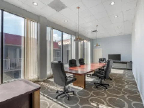 Quality Inn & Suites Conference Center Hotels in Pasco County