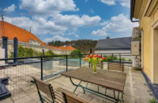 Jantar Apartments