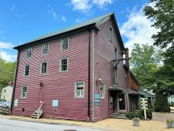 The Inn at Gristmill Square