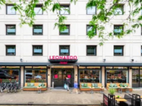 Leonardo Hotel Rotterdam Savoy Hotels near Kijk-Kubus Museum-house