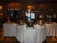 Promenade Hotel