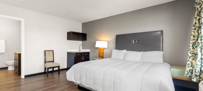 Suburban Studios Ridgecrest near China Lake Naval Station Hotels in Ridgecrest