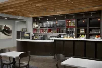 Courtyard Greensboro Airport - bar