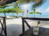 Lost Soles Lodge - Beach