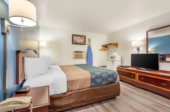 Econo Lodge Hotels in Franklin County