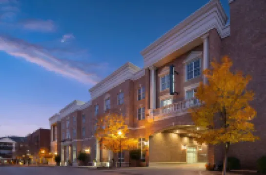 Courtyard Nashville Green Hills Hotels in 
