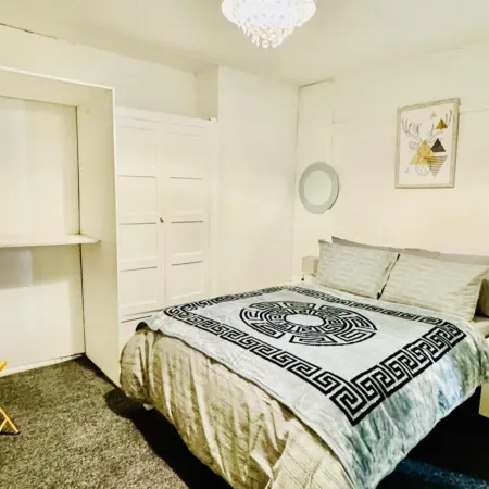 Birmingham 3 Bedrooms- Sleeps 6- Free Parking