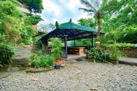 GG. House - Happy Valley