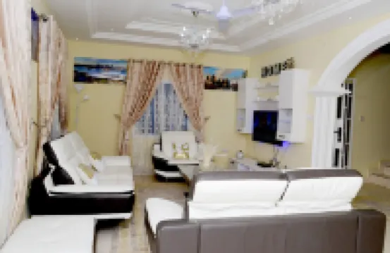 Janha’s Senegambia Villa rental 3 with free wi-fi