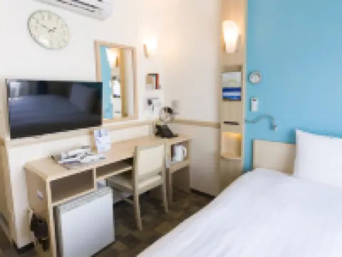 Toyoko Inn Toride-Eki Higashi-Guchi Hoteles en 