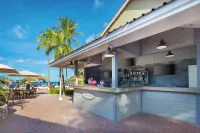 Pineapple Beach Club - All Inclusive - bar