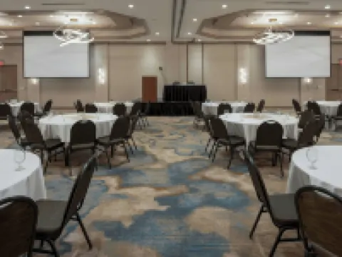 Oshkosh Marriott Waterfront Hotel & Convention Center Hotels in Oshkosh