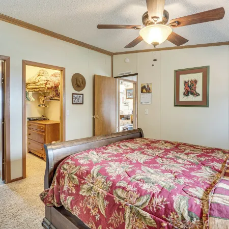 Hike, Fish & Unwind: Mtn-view Gem in Cedaredge!