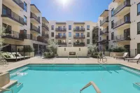 Sentral Old Town - Pools