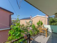 Apartments Sklopina Hotels in Starigrad
