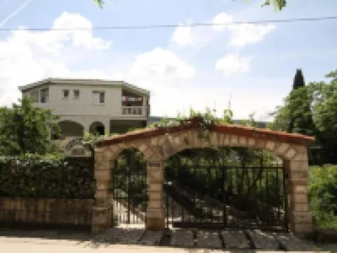 Apartments Roza Hotels in 