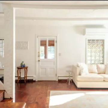 Private Giant Luxury Creekside Home - Serenity