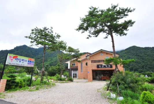 Inje Baekdam Byeolchae Pension Hotels near Baekdam Temple