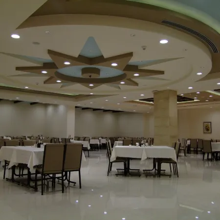 Manger Square Hotel