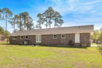 Walk to Tift Regional Health! Refined Home w/ Yard - 3-Sterne