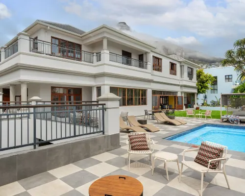 Disandt House by Neighbourgood Hotels near Queens Beach