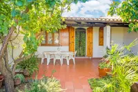 Cozy Sardinian Villa with Garden - Villaer