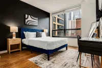 Boulevard Stays - River North - Apartments