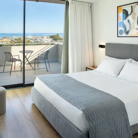 L RESIDENCES & Suites Отели в г. Ларнака