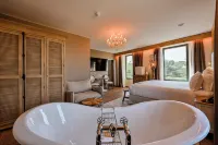 หมู่บ้านแฮมป์ตัน Pesquiers Ecolodge, Curio Collection โดย Hilton