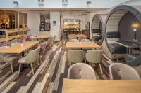 Point A Hotel Glasgow - Bữa sáng
