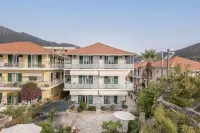 Captain's Seafront Apartments - Balkon
