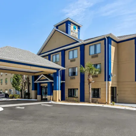 Jesup Inn & Suites
