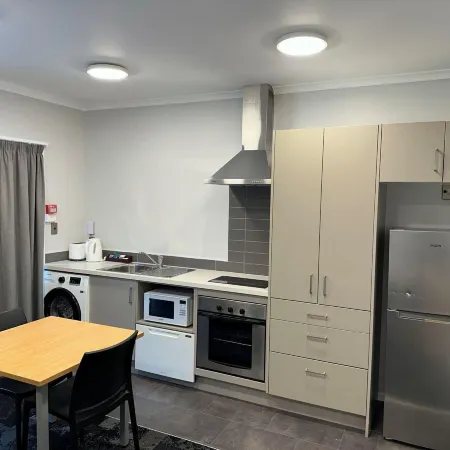 Lorne Apartments