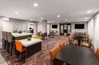 La Quinta Inn & Suites by Wyndham Austin Round Rock