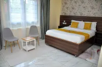Nomads cafe Hotel a 