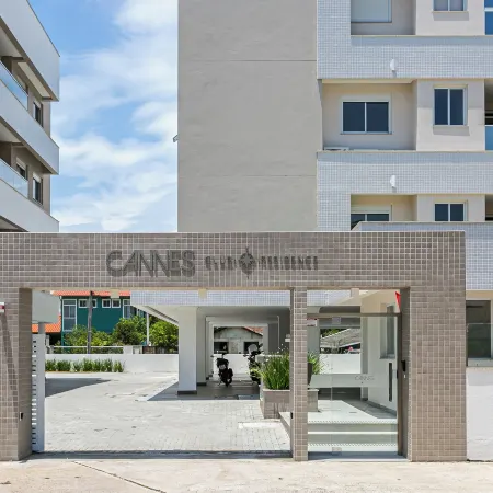 Cannes Club by Viva - Residencial a 200m da Praia Ingleses do Rio Vermelho