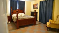 Authentic Local Stay · 3 min to Beach · 2B · AC - balcony
