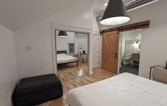 Hay Loft Apartment in Barn - Goshen