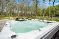 Holiday House by Taylor Made Deep Creek