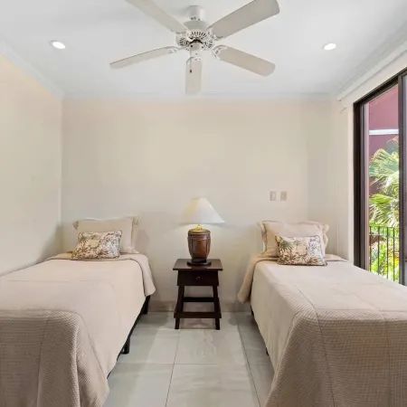 Recently Renovated Luxury Condo with Resort-Style Beach Club Access and Ocean Views