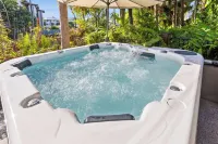 Trinity Beach Club Holiday Apartments - spa