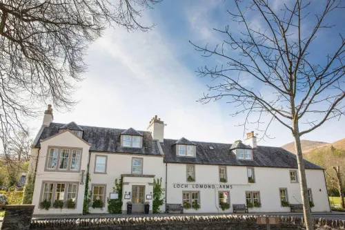 The Loch Lomond Arms Hotel - Bares